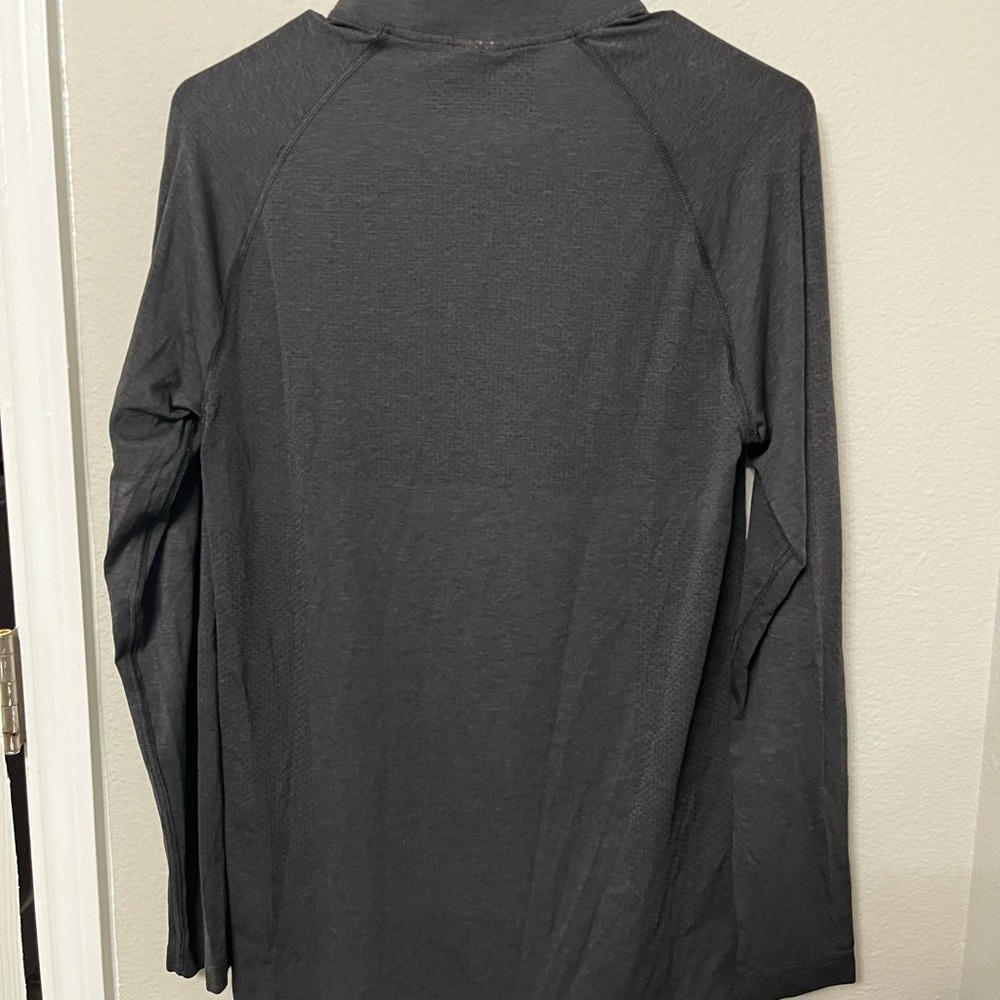 Gymshark Black Quarter-Zip Pullover - Picture 4 of 5